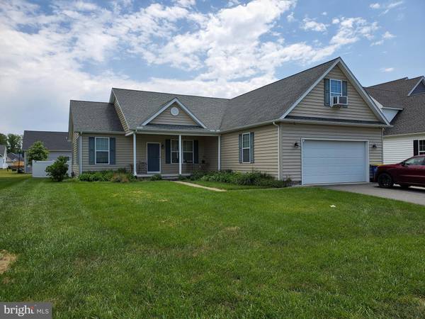 30 SPLIT OAK DR, Felton, DE 19943