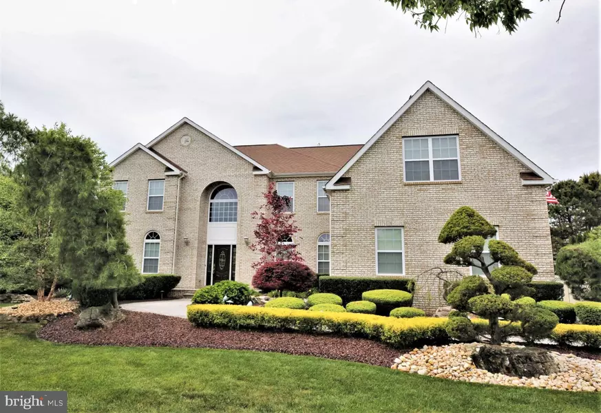 6 IMPERIAL CT, Monroe Township, NJ 08831