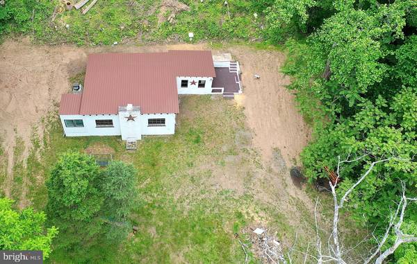 1255 KILGORE, Paw Paw, WV 25434