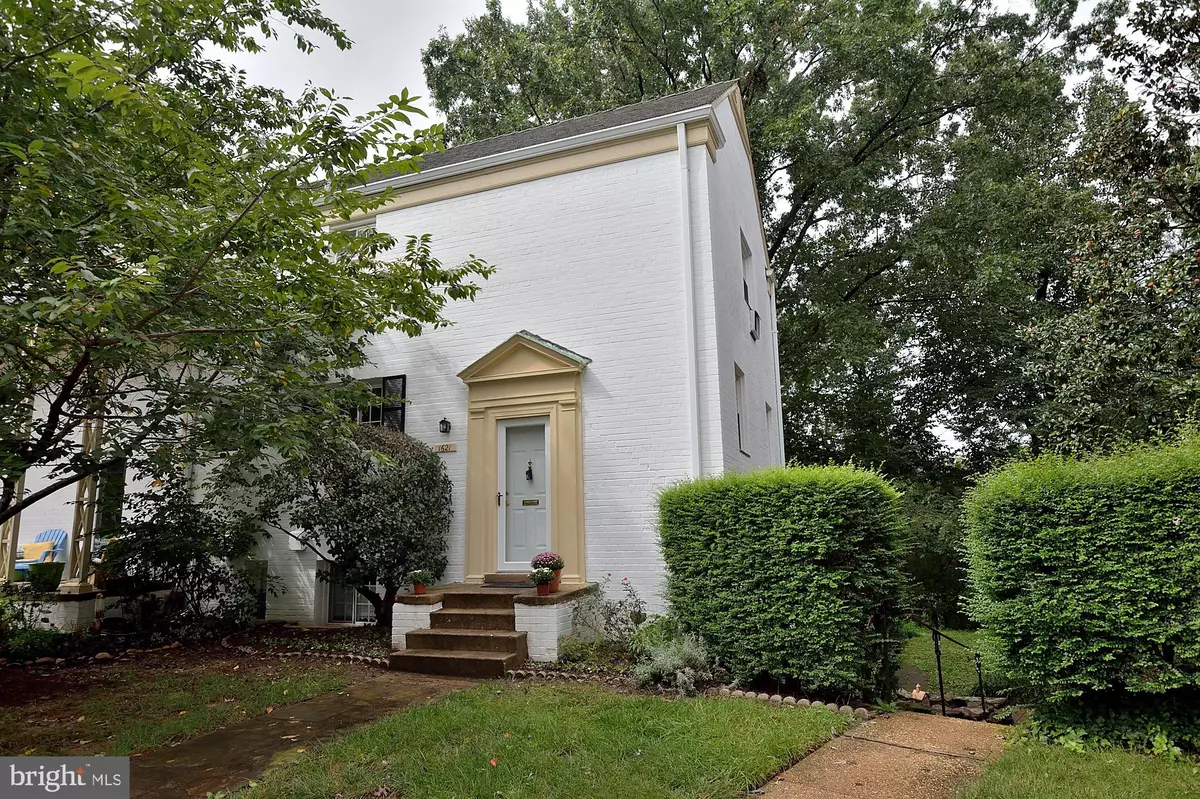 Alexandria, VA 22302,1621 RIPON PL