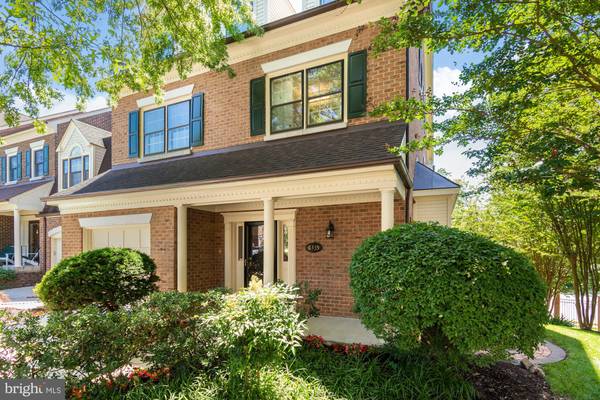 6335 CHAUCER VIEW CIR, Alexandria, VA 22304