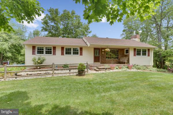 111 W MILLSTREAM RD, Cream Ridge, NJ 08514