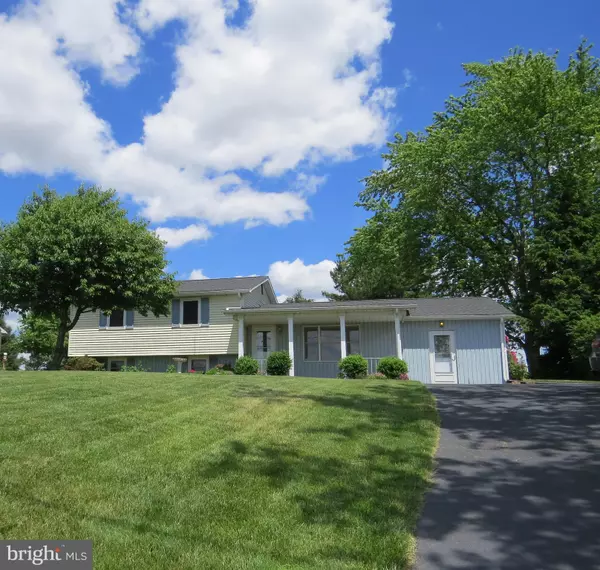 725 LITTLESTOWN RD, Littlestown, PA 17340