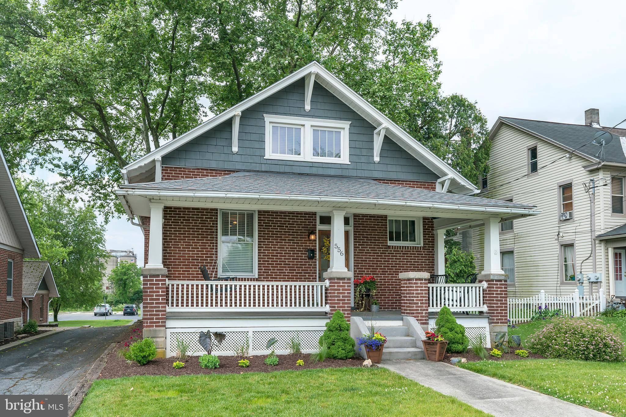 556 W MAIN ST, Mount Joy, PA 17552