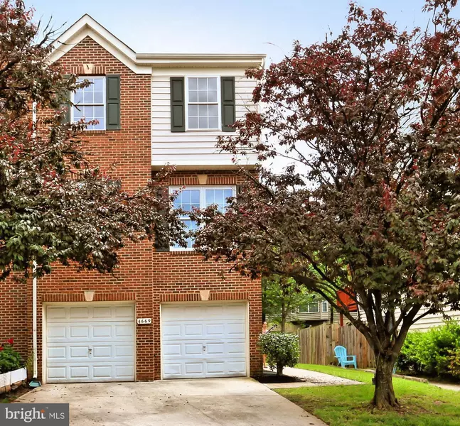 4669 DEERWATCH DR, Chantilly, VA 20151