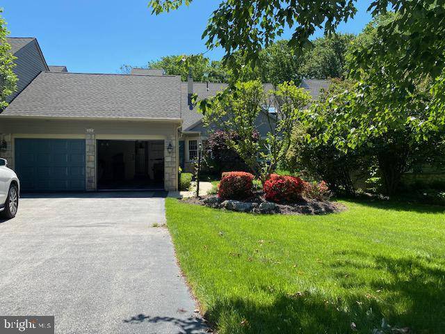 Huntingdon Valley, PA 19006,655 HIDDEN POND LN