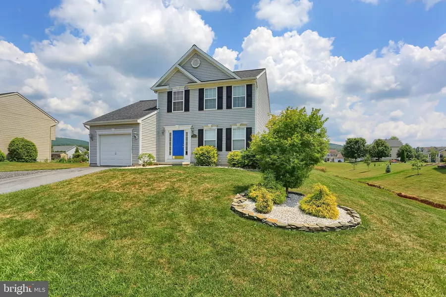 2842 BIG DIPPER LN, Chambersburg, PA 17202