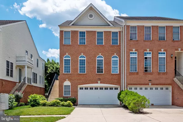 42919 SHELBOURNE SQ, Chantilly, VA 20152