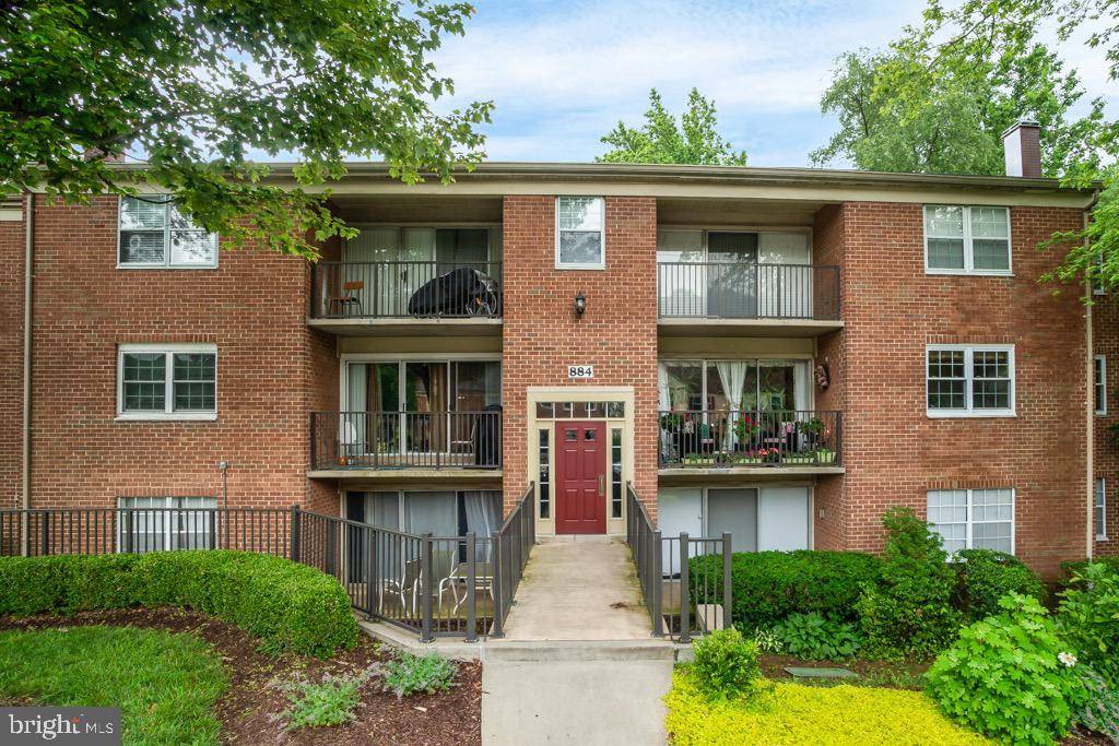 Rockville, MD 20850,884 COLLEGE PKWY #203