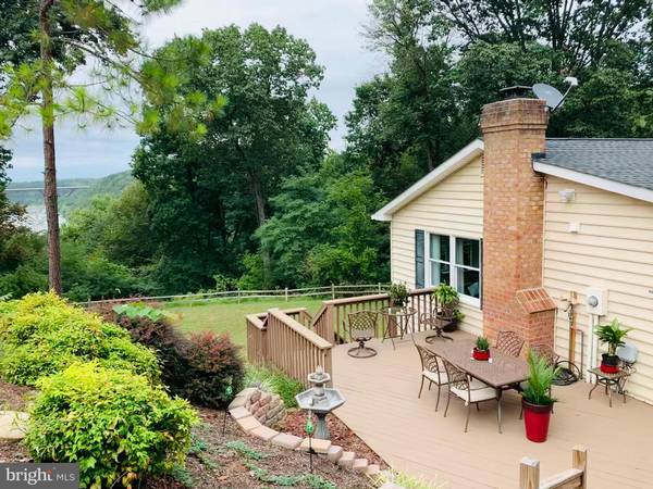 118 ROLLER COASTER RD, Harpers Ferry, WV 25425