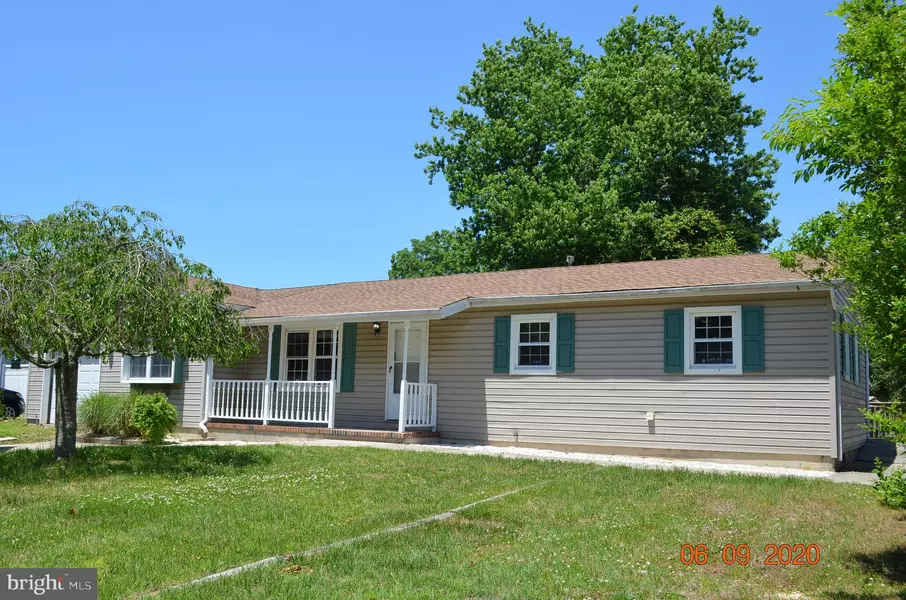 233 LAKESIDE DR, Tuckerton, NJ 08087