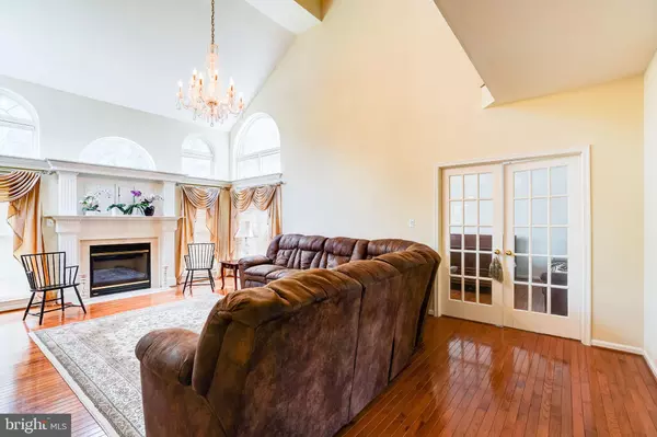 Chantilly, VA 20152,25872 FLINTONBRIDGE DR