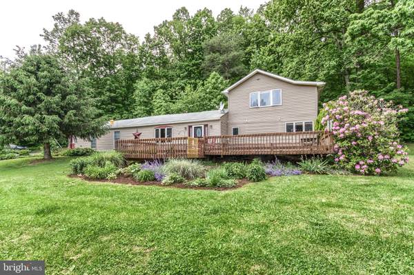 26 PARADISE RD, Duncannon, PA 17020