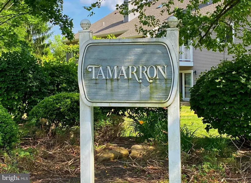 8701 TAMARRON DR, Plainsboro, NJ 08536