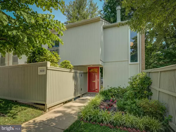 5210 POOKS HILL #C-20, Bethesda, MD 20814