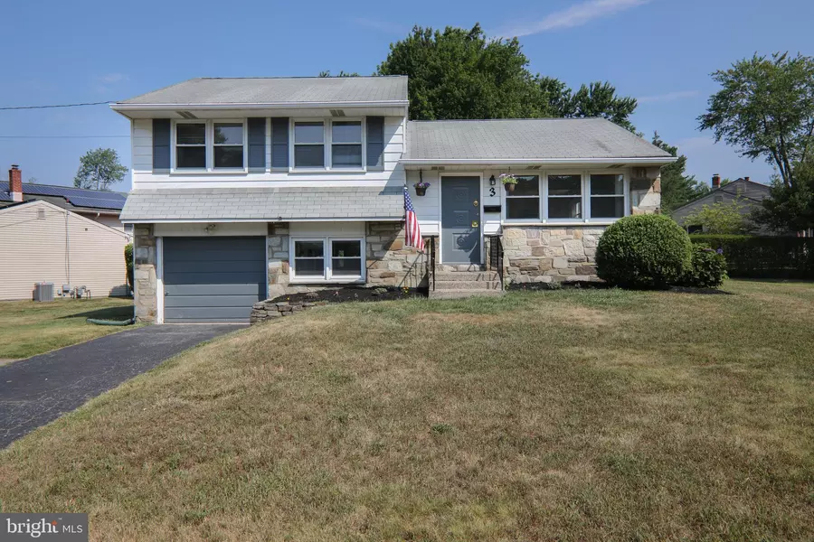 3 GREAT OAK RD, Voorhees, NJ 08043