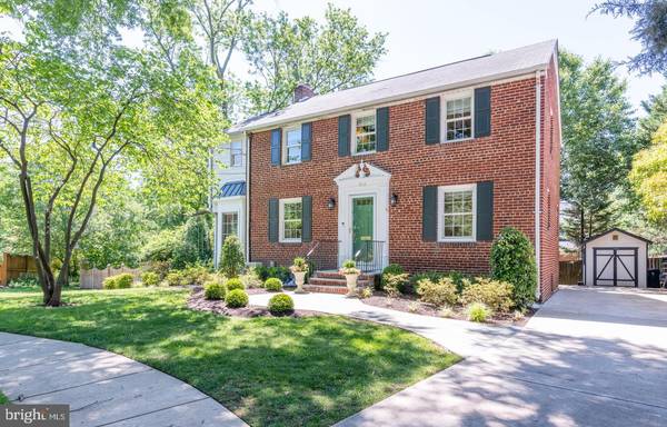 502 IVY CIR, Alexandria, VA 22302