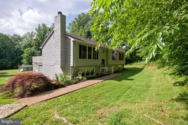 6120 JEFFERSONTON RD, Jeffersonton, VA 22724