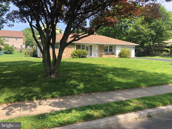 676 FORREST AVE, Jenkintown, PA 19046