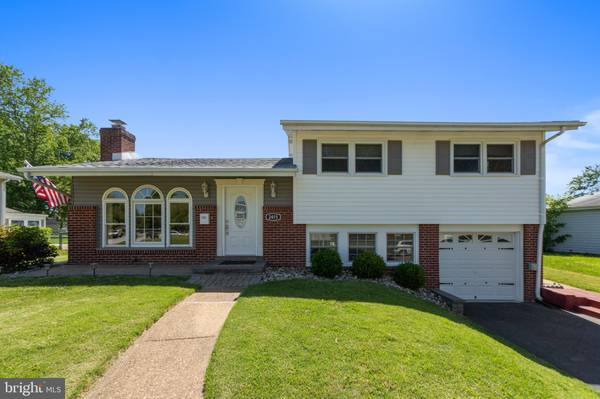 2415 MCCAWBER DR, Wilmington, DE 19808