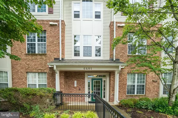 Alexandria, VA 22312,6481 CHEYENNE DR #301