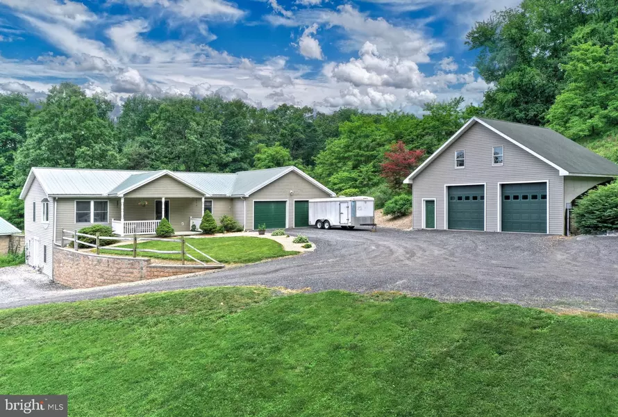 5425 CHAMBERSBURG RD, Orrtanna, PA 17353