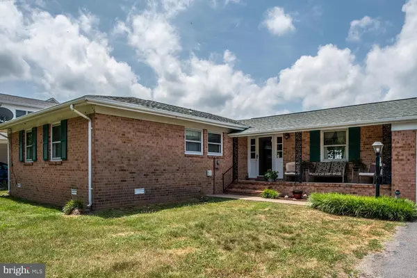 Colonial Beach, VA 22443,113 RIVERVIEW CIR