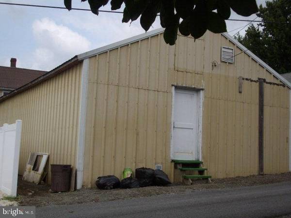 Mifflintown, PA 17059,15 4TH ST