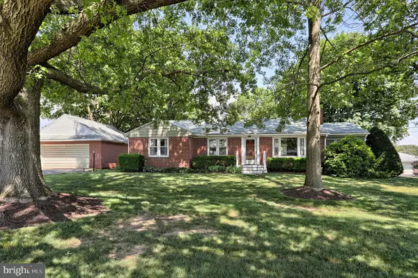 910 MOUNT ZION RD, Lebanon, PA 17046