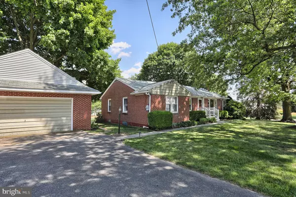 Lebanon, PA 17046,910 MOUNT ZION RD