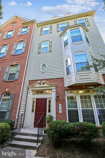 5701 CALLCOTT WAY #B, Alexandria, VA 22312