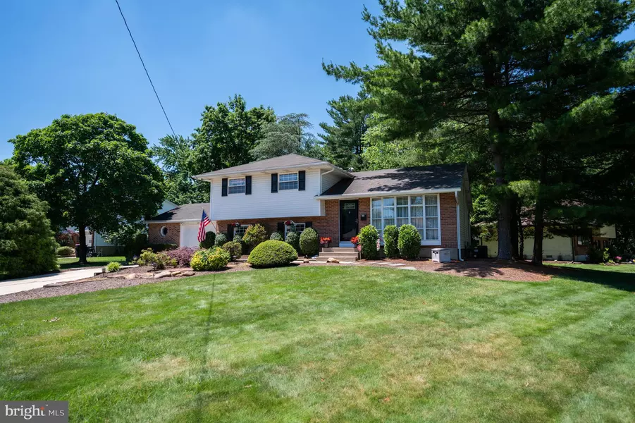 68 SHERBROOK BLVD, Somerdale, NJ 08083