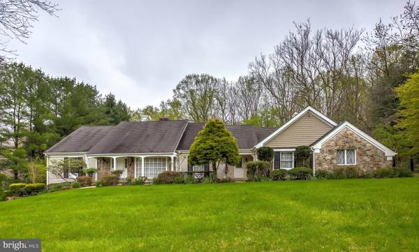 5 CLIPPING TREE LN, Cockeysville, MD 21030