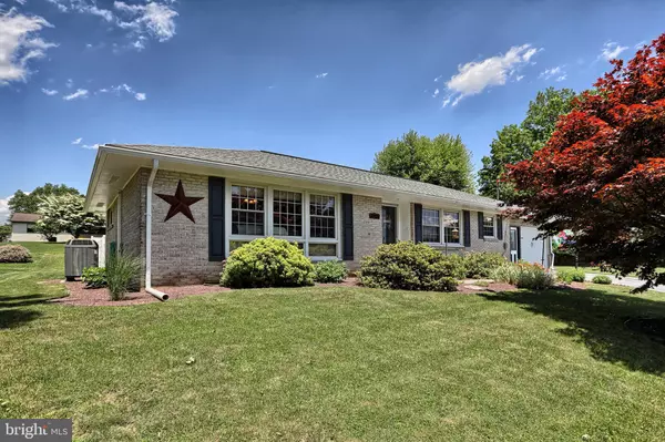 907 E CANAL ST, Lebanon, PA 17046