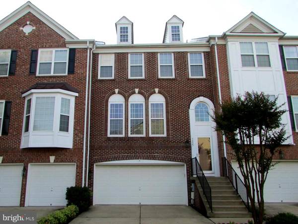 5227 JULE STAR DR, Centreville, VA 20120