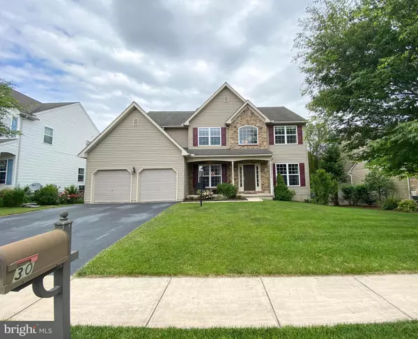 30 EAGLETON DR, York, PA 17407