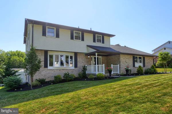 928 SHIREMONT DR, Mechanicsburg, PA 17050