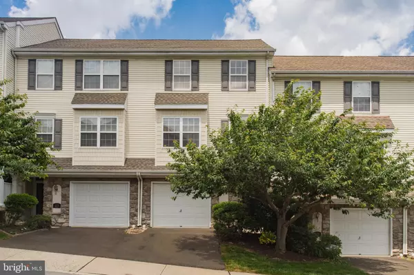 415 FORT HILL CIR, Fort Washington, PA 19034