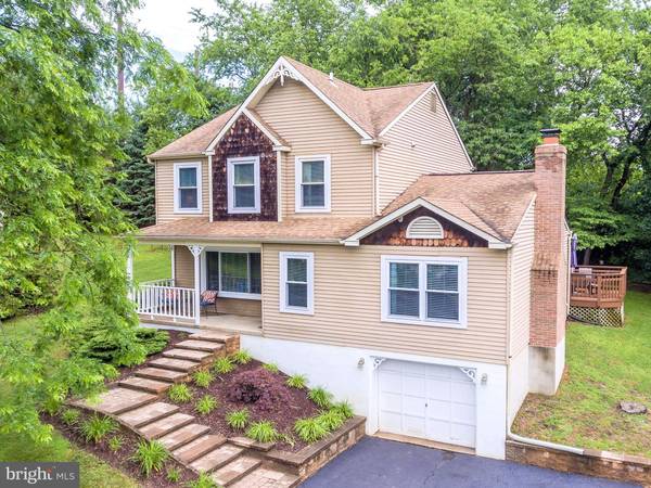 1607 RUSSELL DR, Downingtown, PA 19335