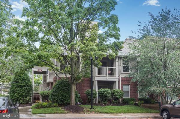 1714 ABERCROMBY CT #D, Reston, VA 20190