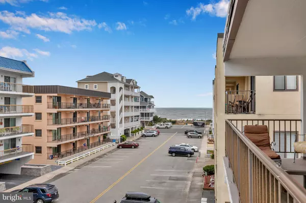 Ocean City, MD 21842,15 143RD ST #302