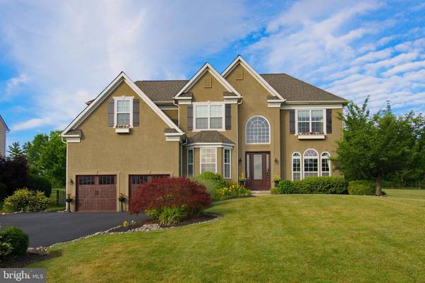 2 BURKE CIR, Doylestown, PA 18901