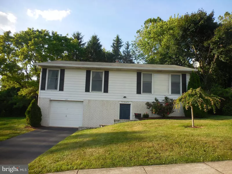 125 BRUNNER ST, Hummelstown, PA 17036