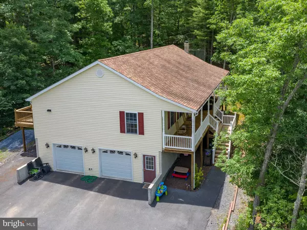 8 BROOKSHIRE LN, High View, WV 26808