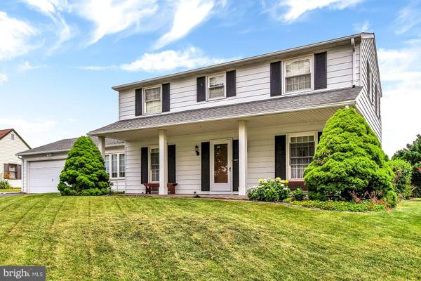 2553 MANOR RD, York, PA 17408