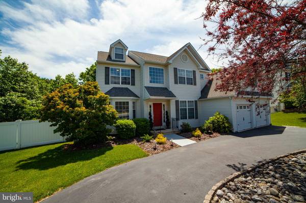 112 SPRING VALLEY WAY, Aston, PA 19014