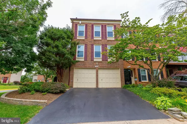 6545 RIVER TWEED LN, Alexandria, VA 22312