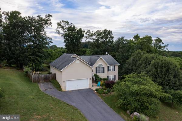 Maurertown, VA 22644,141 BLACK OAK DR