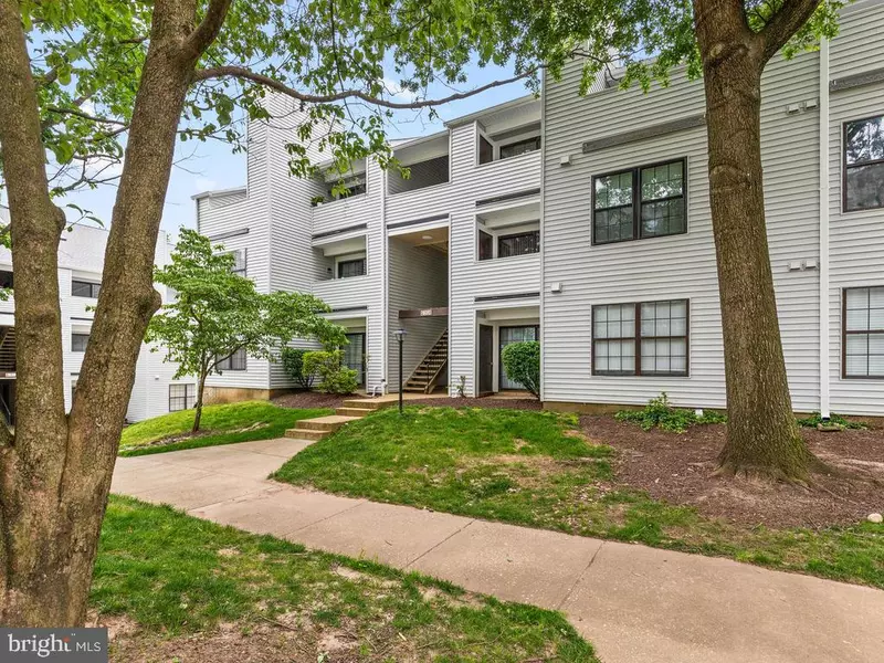 1605 CARRIAGE HOUSE TER #F, Silver Spring, MD 20904