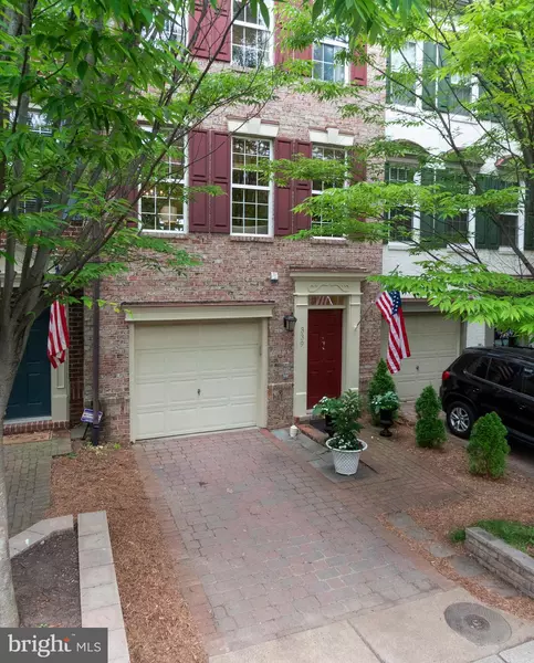 339 HELMUTH LN, Alexandria, VA 22304